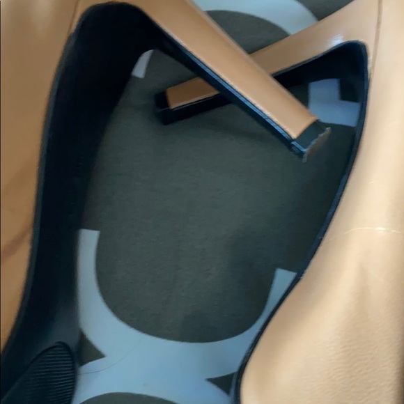 Beautiful nude heels.  Worn once. - Picture 4 of 5